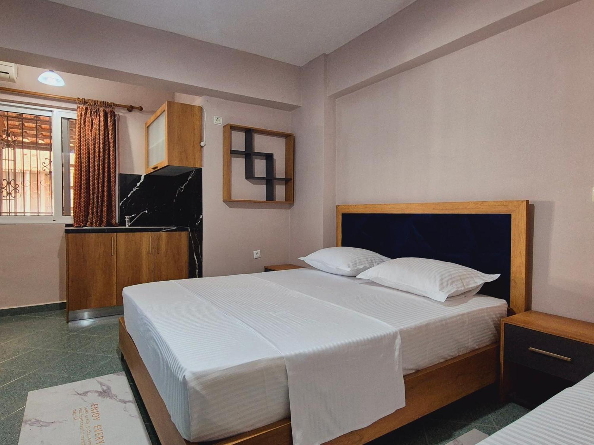Barca Rooms Sarandë 객실 사진